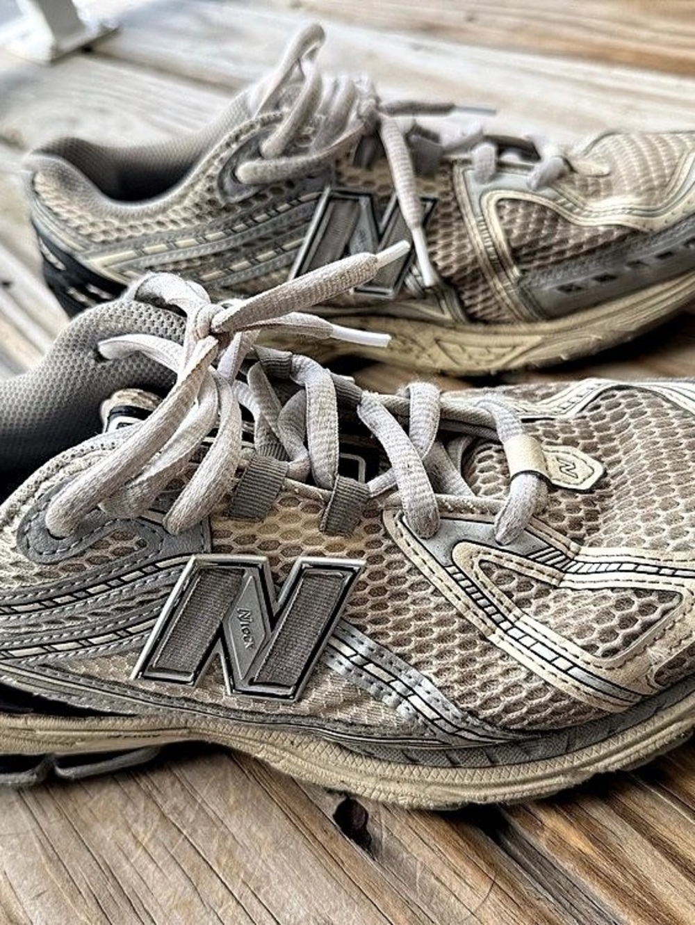 New Balance 1906R Shoes